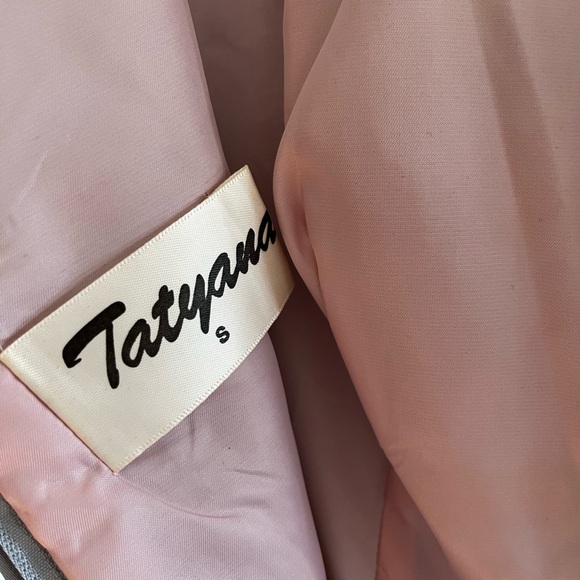 Tatyana Sleeveless, Gray, White Floral Embroidery Crystal Swing Dress - Picture 6 of 8